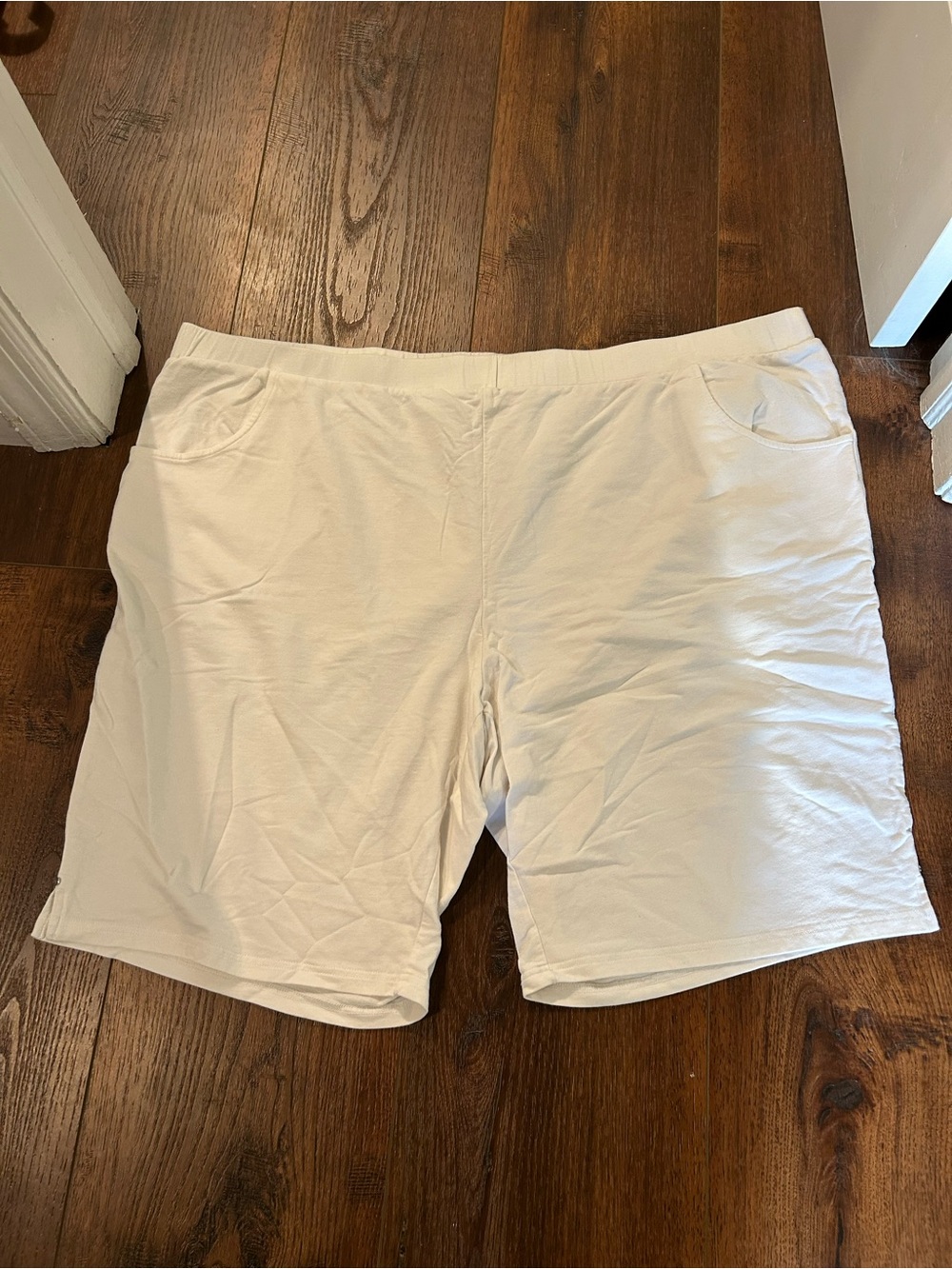 Quacker Factory women’s stretch shorts size 3x
